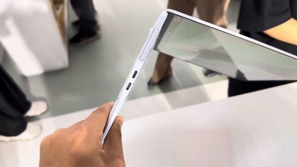 Honor MagicBook Art 14 hands on, Compare with Huawei MateBook X Pro