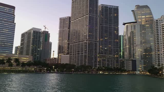 Америка - Флорида смотреть онлайн