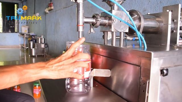 Soya/Schezwan sauce filling machine- Chilly paste filler, Chutney filling machine смотреть онлайн