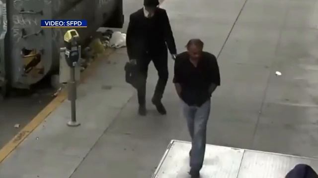 Caught On Camera: Well-Dressed Man Attacks Homeless Person In SF смотреть онлайн