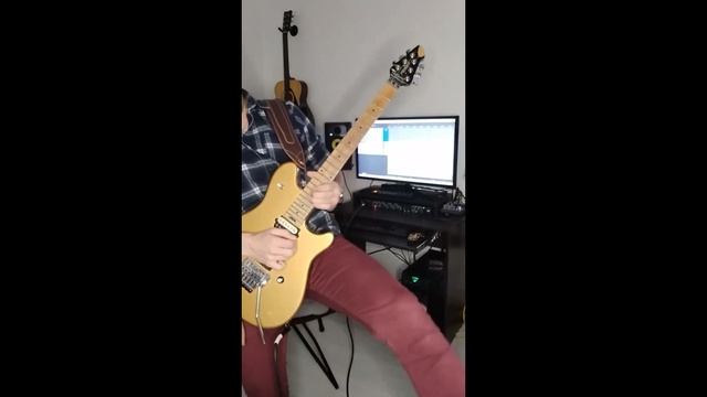 Преподаватель по классу электрогитары Запарин Дмитрий