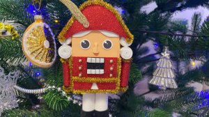 Щелкунчик из фоамирана