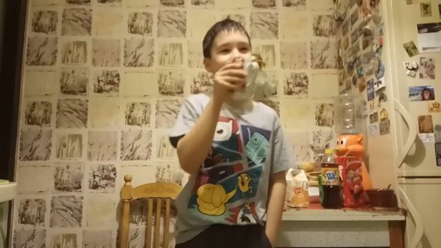 Смешал много всего и выпил!!! Часть2 смотреть онлайн