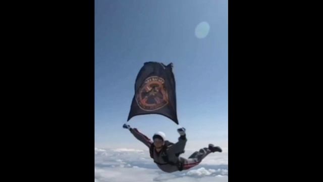 СВОй - Я устал, я мухожук (клип внутри) смотреть онлайн