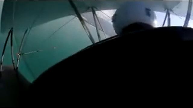 Полёт на По-2 (фрагмент, 35 сек) - Po-2 flight смотреть онлайн
