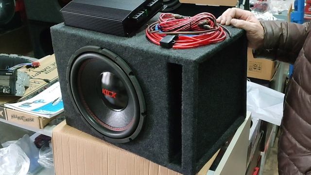 новый сабвуфер KICX 30см + усилок + кабель обзор-включение смотреть онлайн