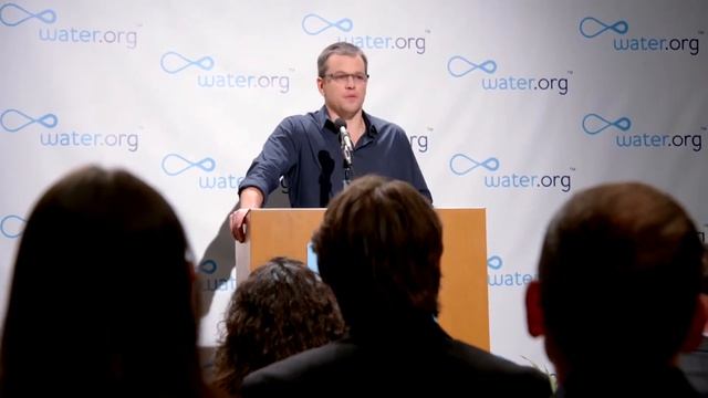Matt Damon Protests Going to Bathroom - Splash News | Splash News TV | Splash News TV смотреть онлайн