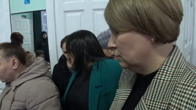 Собрание против закона смотреть онлайн