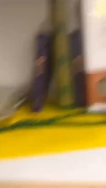Швеция. Закладки из бекона в Коранах в студенческой молельной комнате университета Линнея смотреть онлайн