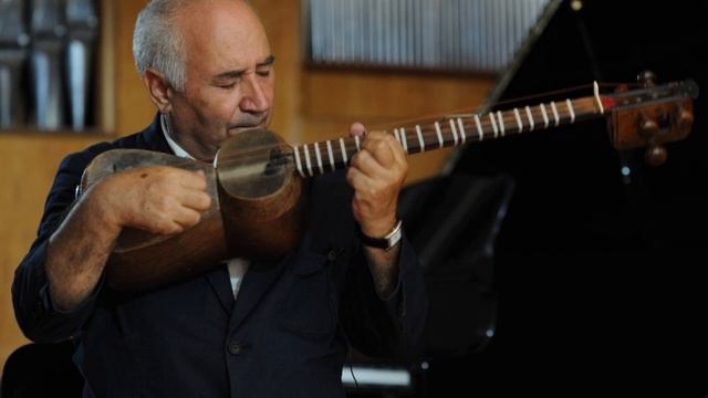 Ramiz Quliyev - Qara gözlər ( xalq mahnisi ) смотреть онлайн