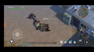 Открываем фиолетовую карточку в полицейском участке.  MrGauss играет в Last Day on Earth