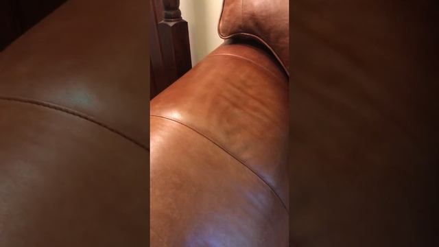 Restoring Leather Furniture (Cheap and Easy) смотреть онлайн