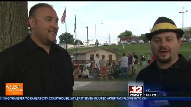 The Neon Swing Xperience takes over Palatine Park смотреть онлайн