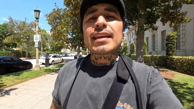 Hands on with the Leica D-Lux 8 смотреть онлайн