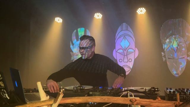 DJ LÁSKA | New Kids On The Dock: African Heat смотреть онлайн