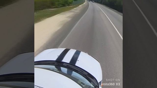 Mini cooper in Cayman Road! #caymanislands #insta360 #insta360x3 смотреть онлайн
