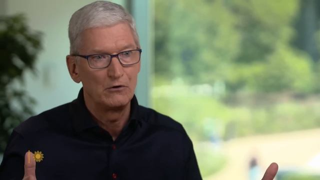 Extra: CEO Tim Cook on Apple's dealings with China смотреть онлайн