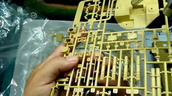 Kit Review : Panda Hobby 1/35 Bumerang IFV Object K-17
