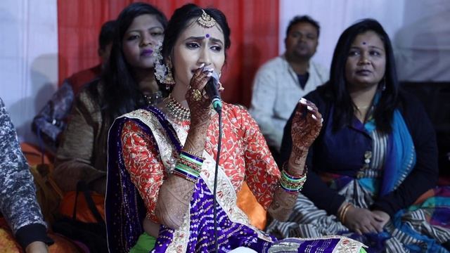 Mune Ekli Jani Ne... Bride's Special Singing Performance... смотреть онлайн