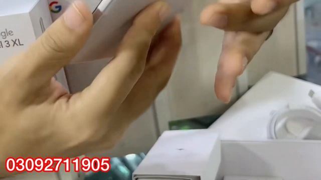 Google Pixel 3xl Official Box Pack Stock Arrived 😱 50% Off Sale 😍😱 Umer Communication смотреть онлайн