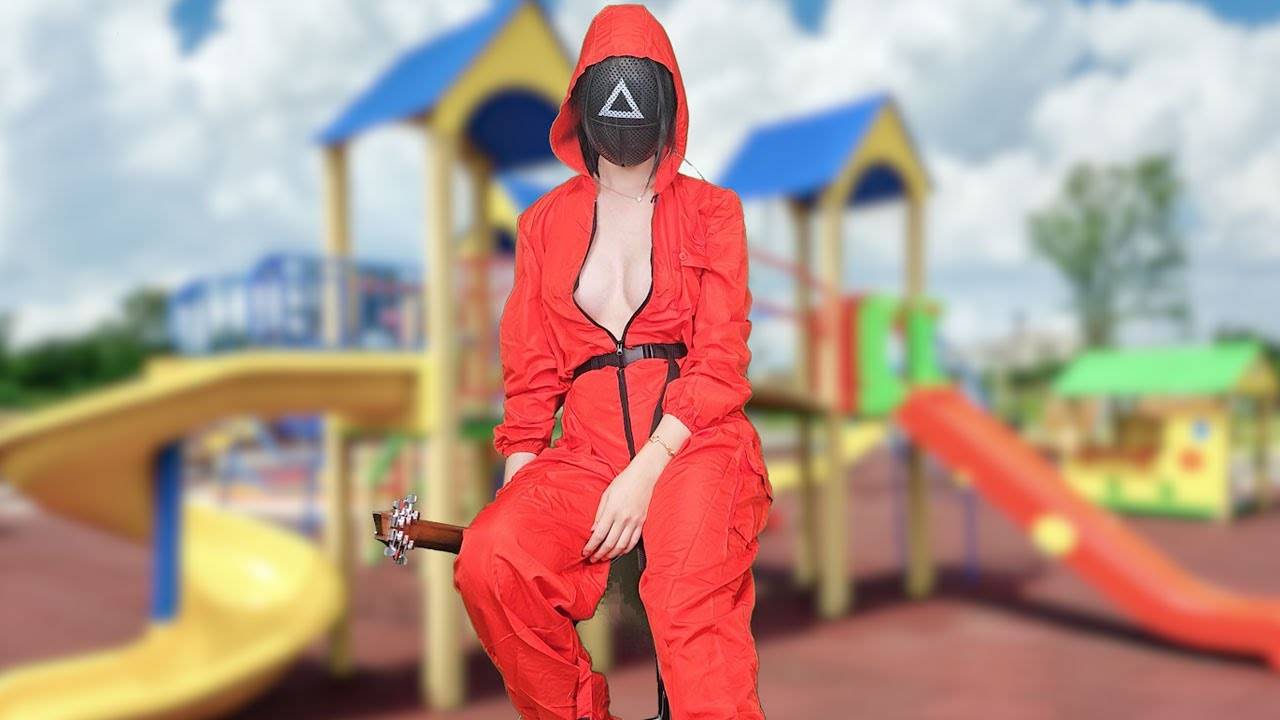 Солдатик из игры в кальмара после работы смотреть онлайн