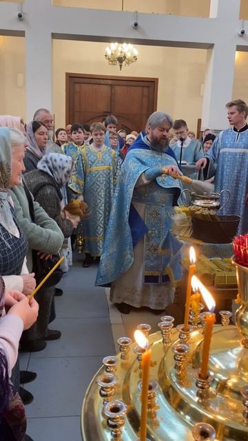 15.02.2025 г. Сретение Господне #shorts смотреть онлайн