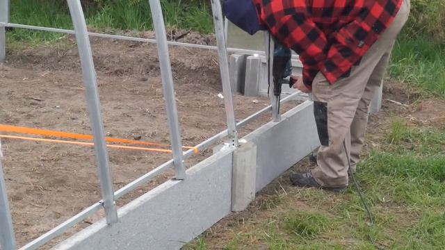 Jak Urządzić Szklarnię? Montaż Szklarni Z Poliwęglanu 🛠
