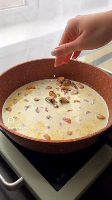 Готовим пасту с мидиями😍 #паставсливочномсоусе #рецепт #ужинрецепты #мидии #пастарецепт #еда смотреть онлайн