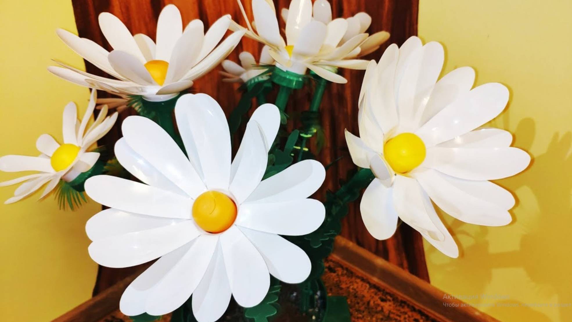 Как сделать ромашки из пластиковых бутылок смотреть онлайн