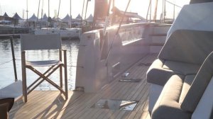 THIRA 80 Fountaine Pajot - Visite à Cannes pour sa Première Mondiale !