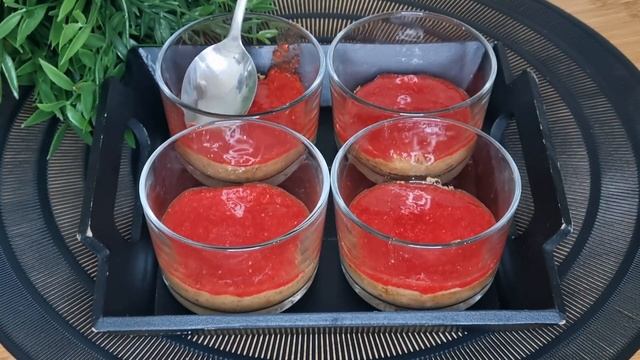 Non perdete questa ricetta con le fragole 🍓 in 5 minuti fai un ottimo dessert! 😋 Super cremoso смотреть онлайн