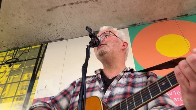 Busking: Somewhere In My Heart - Aztec Camera смотреть онлайн