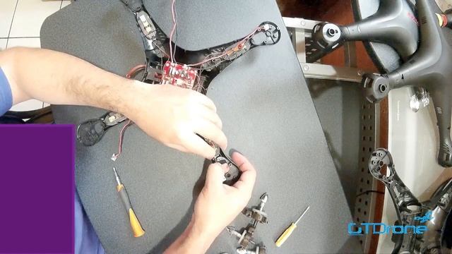 Syma x8 repair after a crash смотреть онлайн