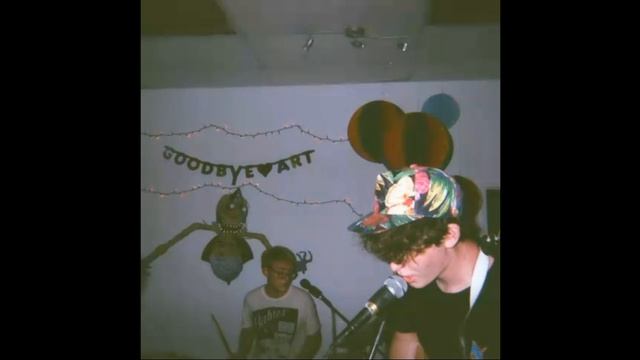 Песня freaks смотреть онлайн