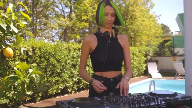 Miss Monique - MiMo Weekly Podcast 039