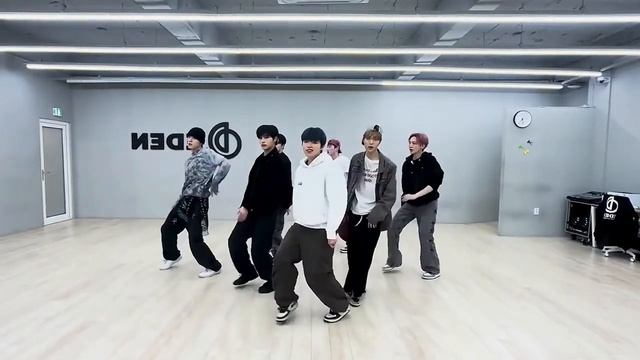 Kpop random dance mirrored смотреть онлайн