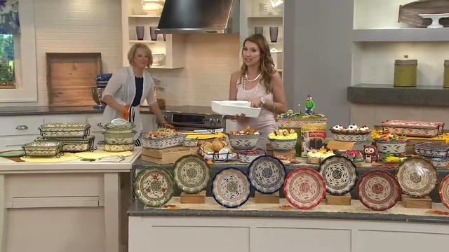 Temp-tations Old World 24-piece Complete Oven- to-Table Set with Courtney Cason смотреть онлайн
