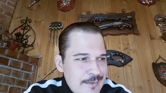 Антон Чиж Anton Chizh "Красный треугольник" читает артист Илья Облонков смотреть онлайн