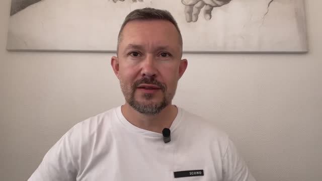 Видео приветствия психолога Дмитрия Тюрина