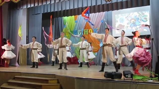 Народний ансамбль танцю "Барвінок"- Керівник - Інна Стаховська . м. Красилів смотреть онлайн