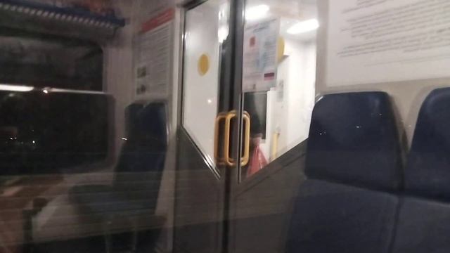 двери закрываются, следующаястанция... смотреть онлайн