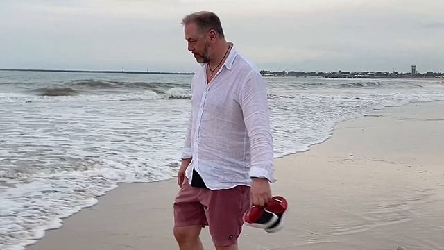 Ты к ней привык, она тебя любила.. смотреть онлайн