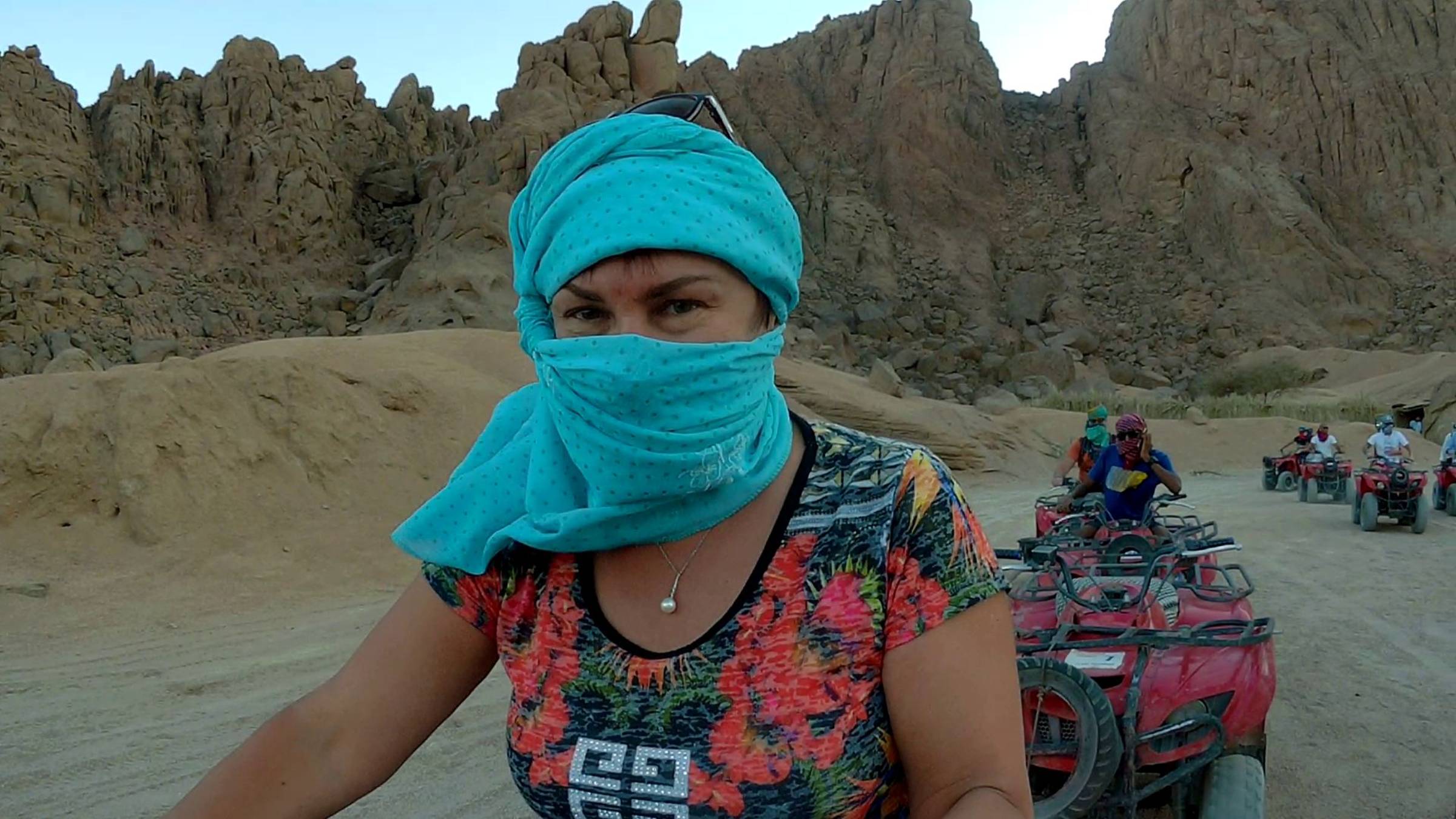 Мото-сафари Экскурсия на квадроциклах — Шарм Эль Шейх ЕГИПЕТ смотреть онлайн