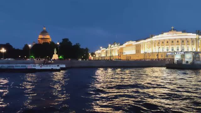 Прогулка по Неве на теплоходе. Санкт-Петербург. (3 часть) смотреть онлайн