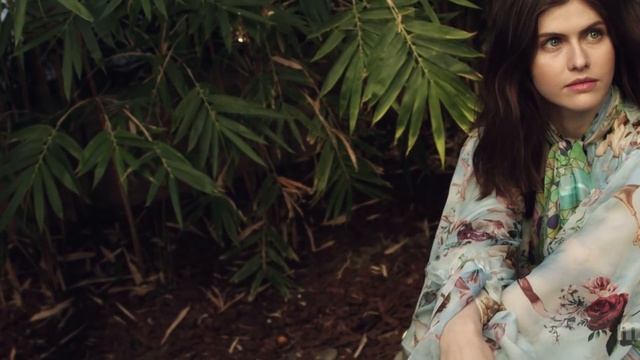 Marie Claire exclusive cover with Alexandra Daddario смотреть онлайн