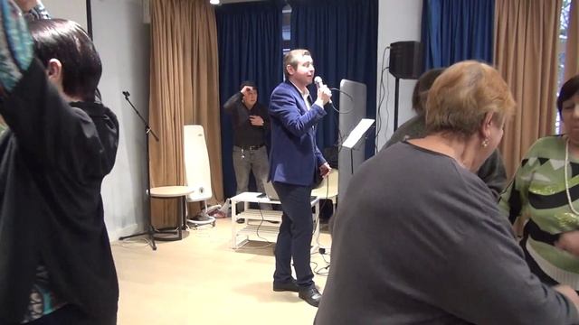Артём и Анастасия Яшины - концерт в Центре московского долголетия 