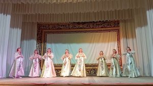 АНСАМБЛЬ  « ВАРВАРУШКИ « ,    ПЛАТОЧНЫЕ УЗОРЫ!