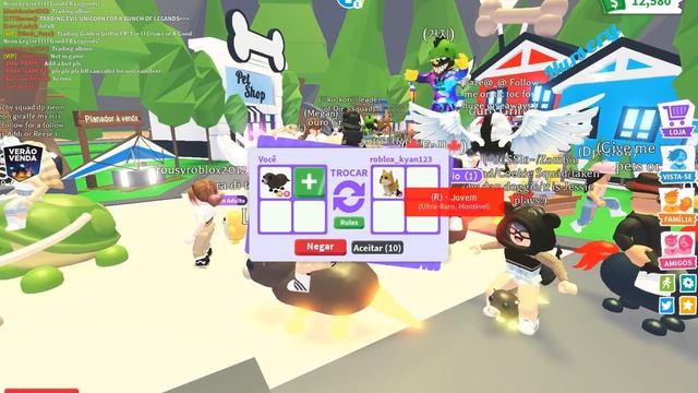 TROCANDO LONTRA MEGA NEON no Adopt Me! O que Oferecem?! ROBLOX 🌈 смотреть онлайн