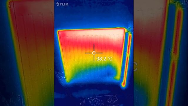 Thermal Video of Radiator Heat Up Top Down смотреть онлайн