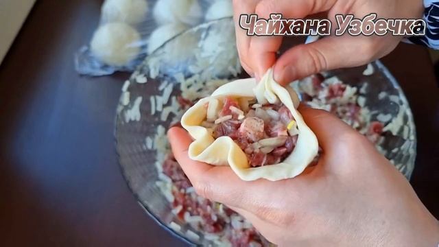 ТАКОЙ МАНТЫ ВЫ ЕЩЁ НЕ ЕЛИ! МАЛО КТО ТАК ГОТОВИТ ОБЕД ИЛИ УЖИН/ Жареные манты смотреть онлайн